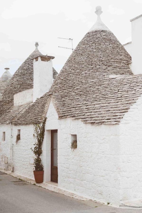 I Trulli Di Dioniso - Aurora Villa Alberobello Dış mekan fotoğraf